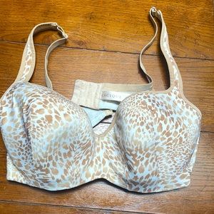 Cacique size 40d beige leopard bra